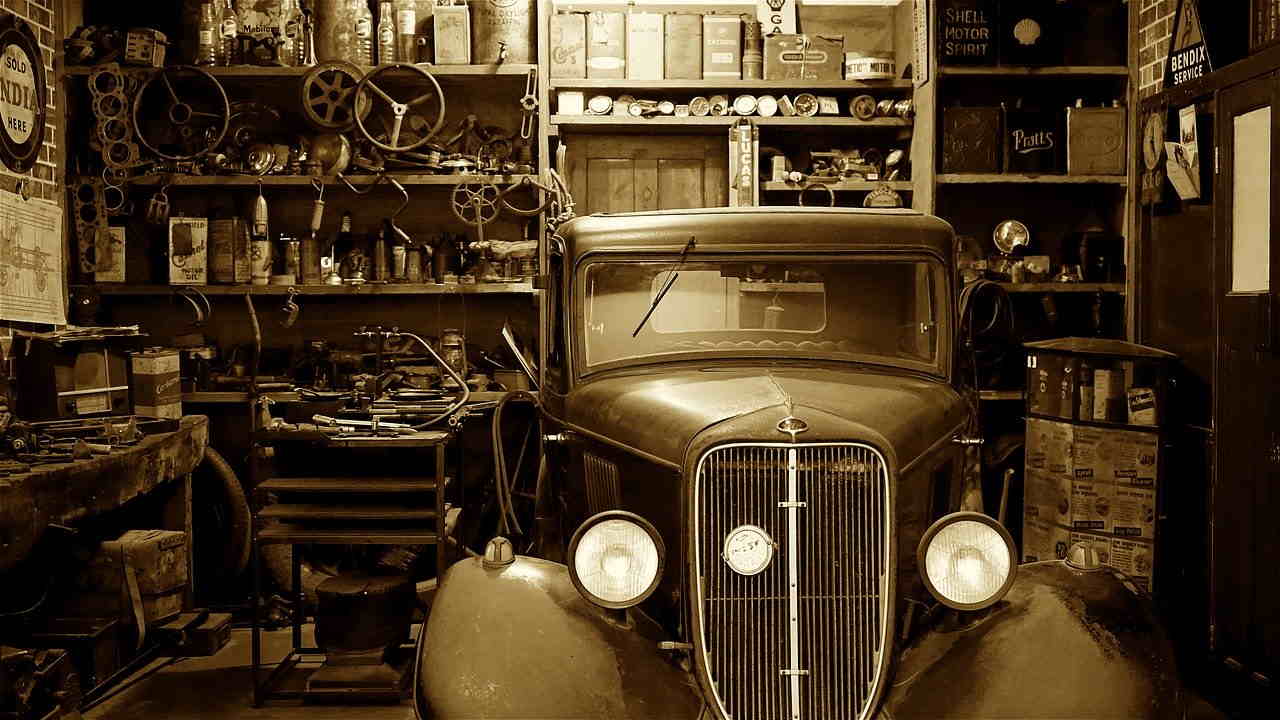 Picture of an antique car in a garage